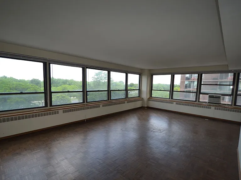 4180 Marine Terrace Apartments — Photo 154