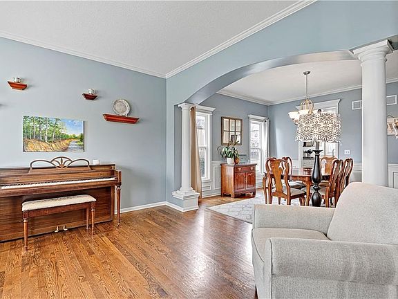 3rd image of 14408 Ballentine St