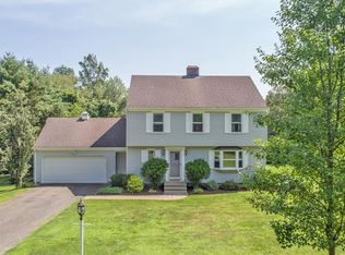 22 Daly Rd, East Hampton, CT 06424