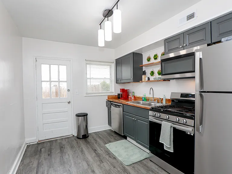 1324 Hillside Ave #B — Photo 15