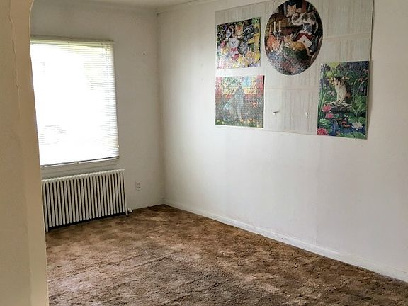 5th image of 513 Detroit Ave