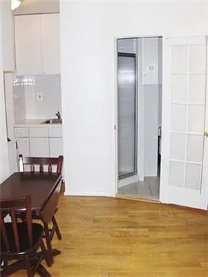 Rented by Living New York | media 35