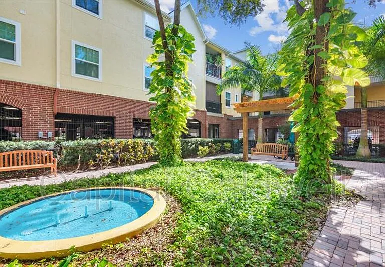 2010 E Palm Ave #15206-Y15206 — Photo 25