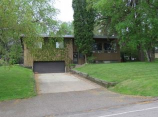 588 County Road B2 E, Little Canada, MN 55117
