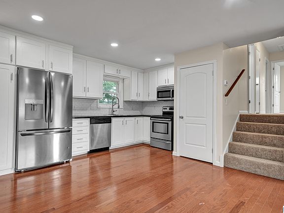 3rd image of 1011 Keith Dr