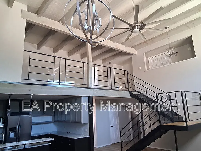 10354 Hendrix Rd NE — Photo 8