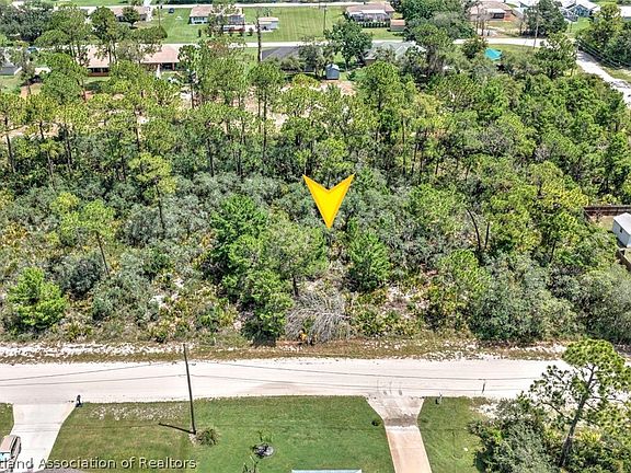 2nd image of 211 Roadrunner Ave