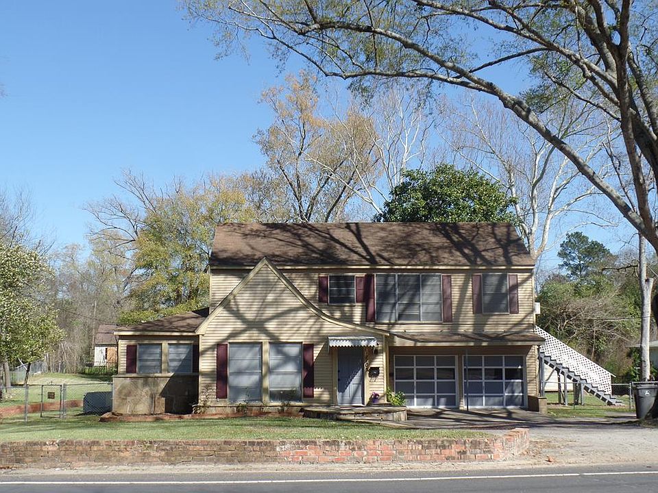 1st image of 1105 1/2 S 1st St