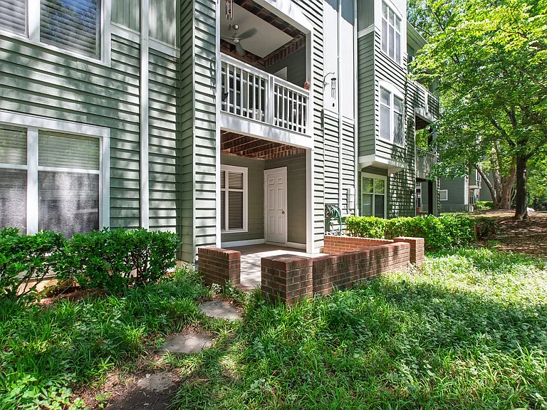 1010 Nicholwood Dr #103 — Photo 32