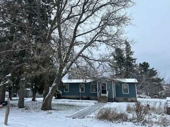 917 Barnard St, Antigo, WI 54409
