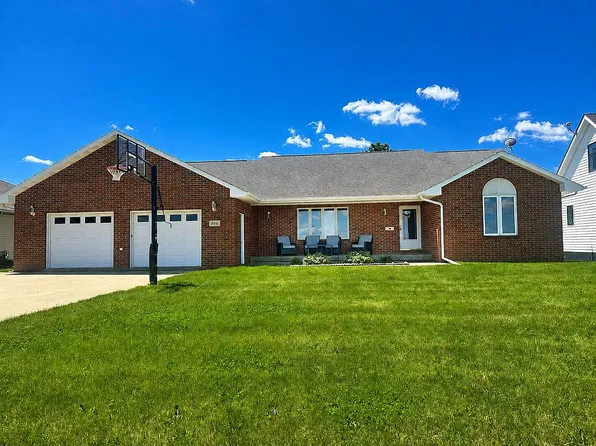 406 7th Ave NE, Farley, IA 52046