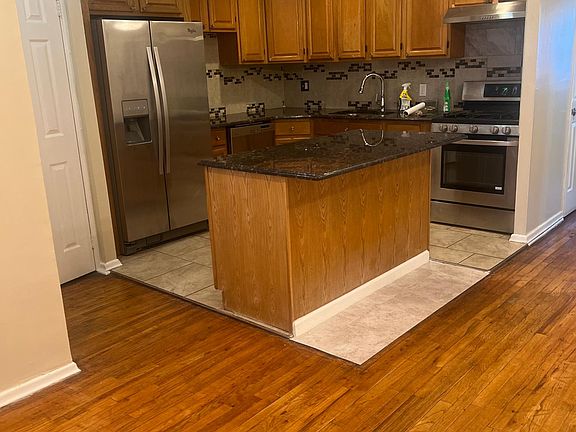 2nd image of 1604 E 94th St Floor 1