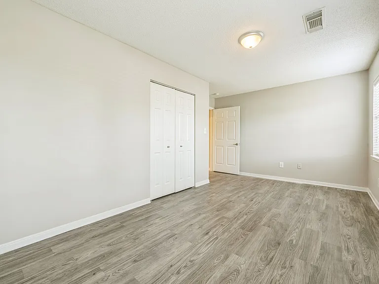 Havenly Park Villas — Photo 6
