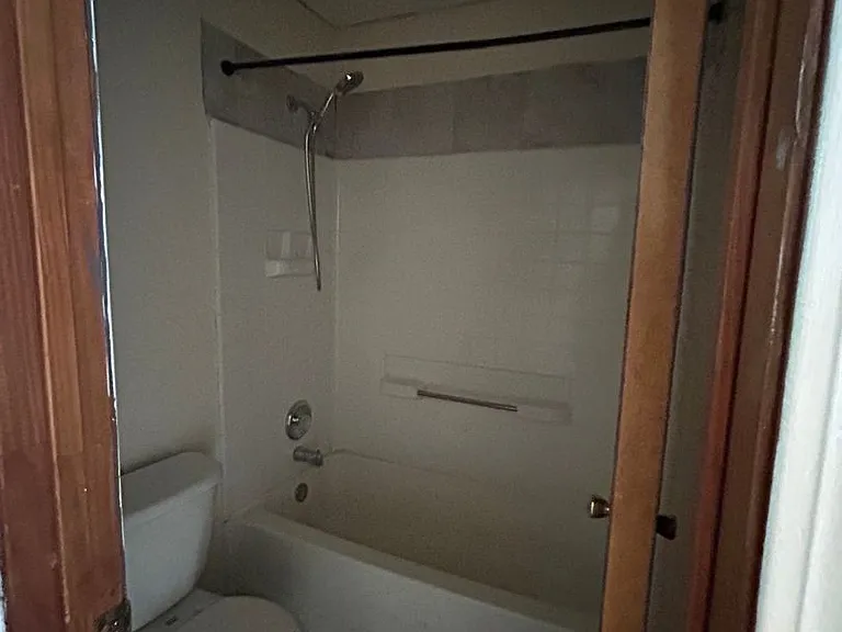 190 Susie Pl — Photo 16