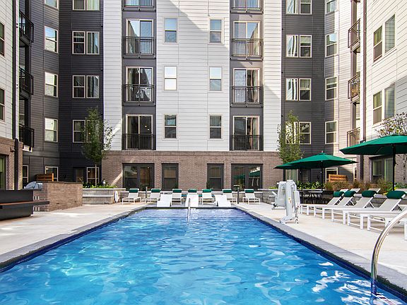 2nd image of 545 Foster St #505