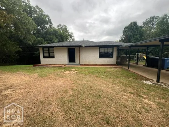 1827 Greensboro Rd, Jonesboro, AR 72405
