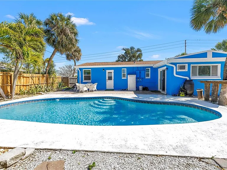 6892 Gulf Winds Dr #2 — Photo 31