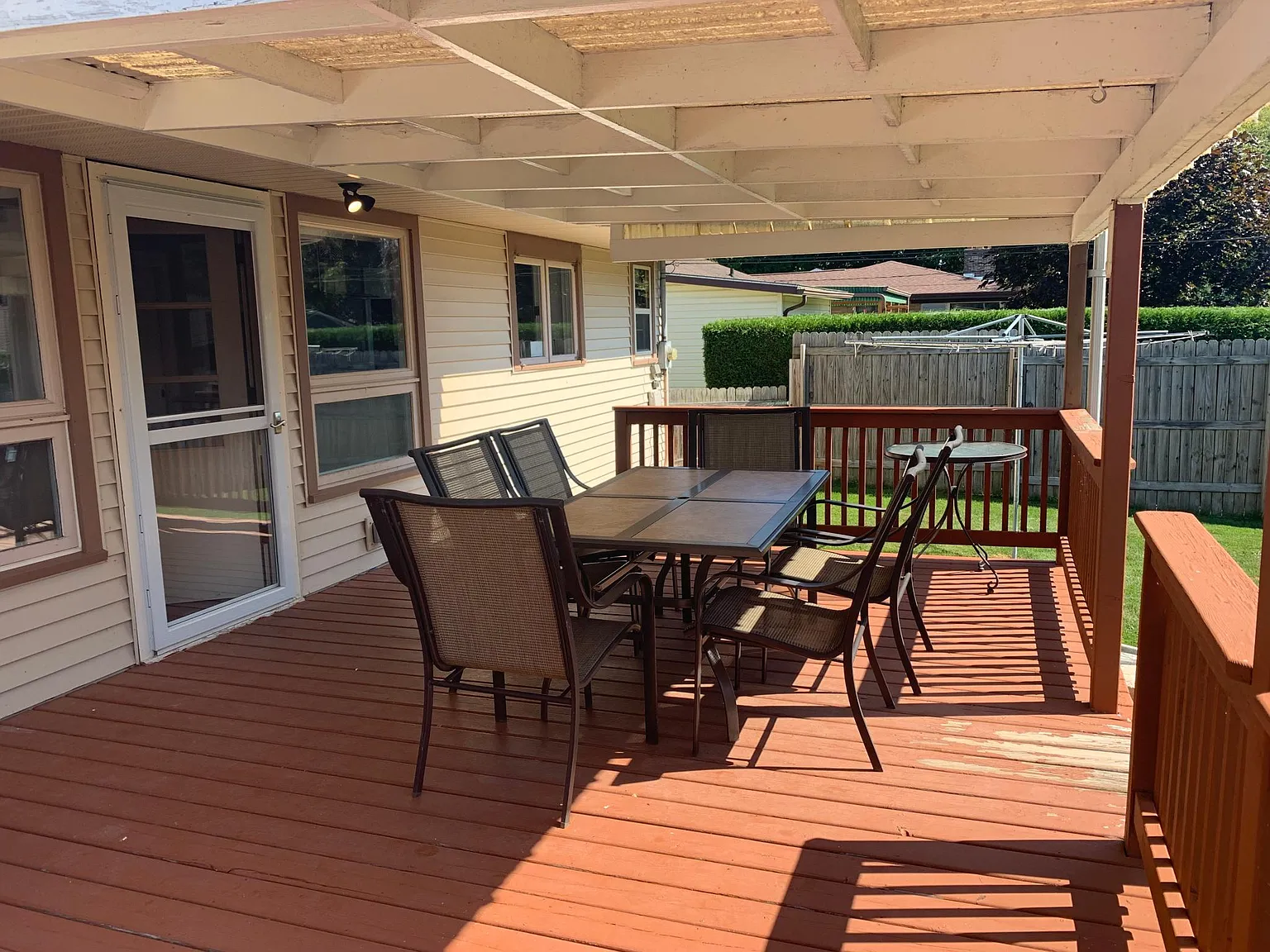 3 bed, 1329 sqft, $2,600 — Photo 3