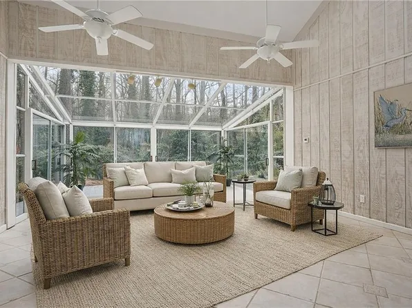 1502 Downington Run NW, Acworth, GA 30101