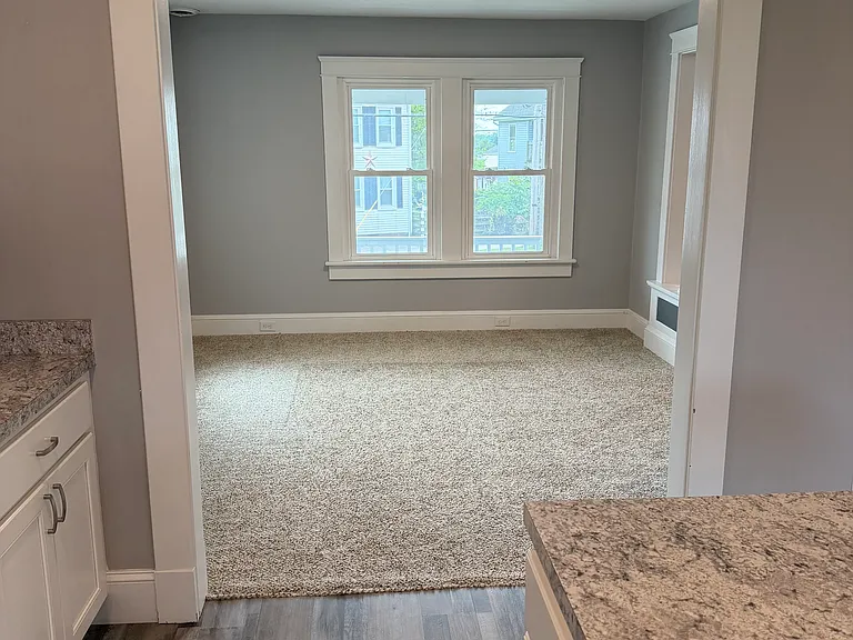 538 York St — Photo 5