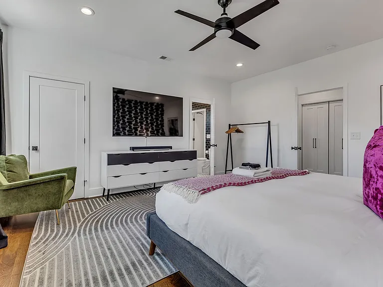 3008 Windemere Cir — Photo 15