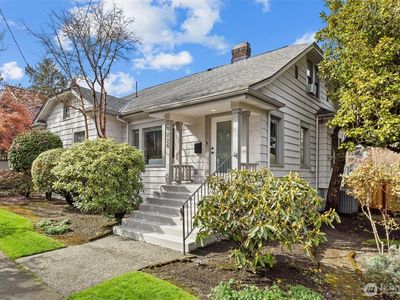 1724 E Galer Street, Seattle, WA, 98112