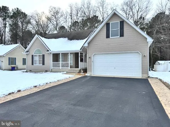 240 Farmhouse Trl, Felton, DE 19943