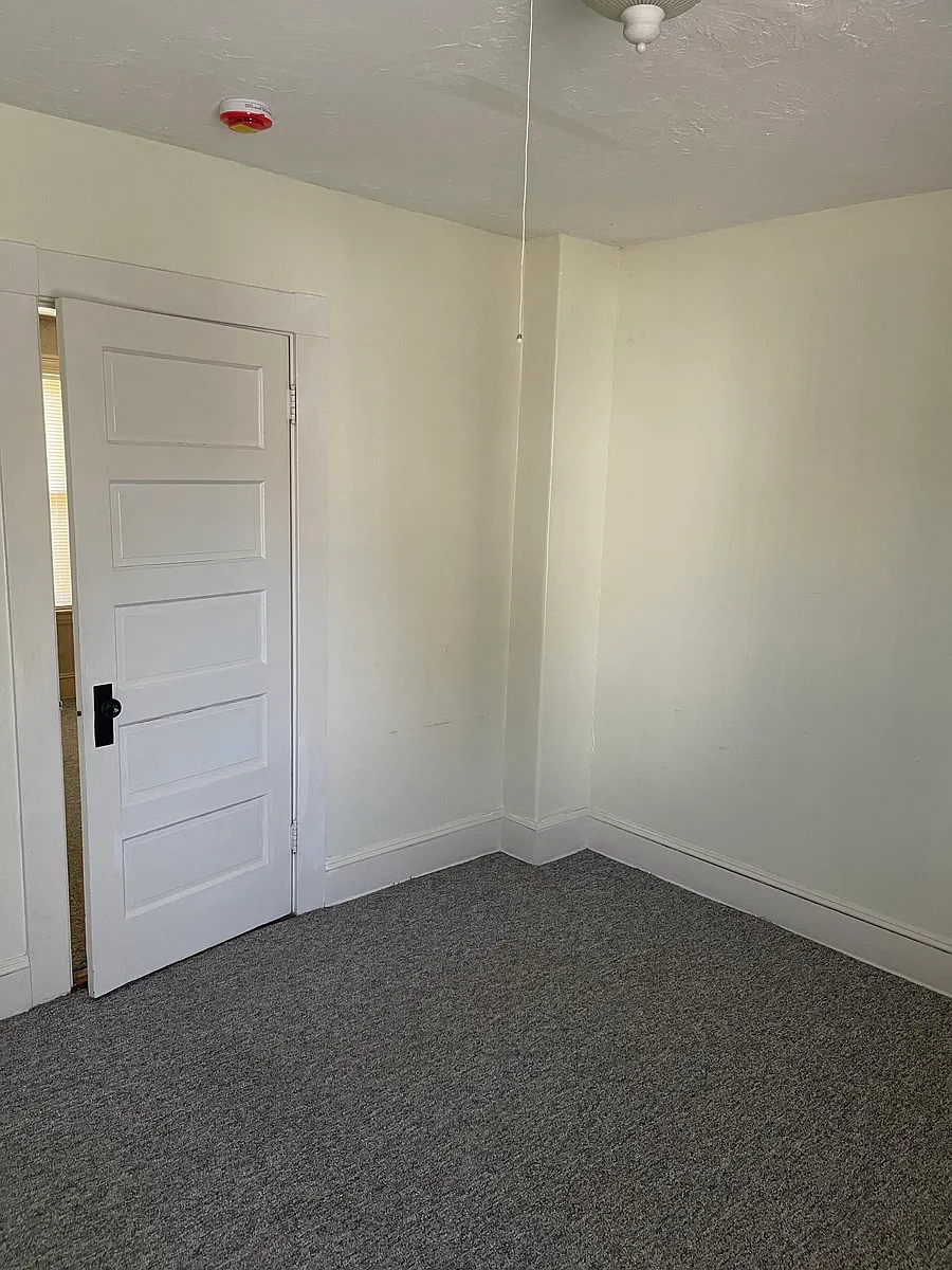 Building Photo - 36 Ellis Ave #1