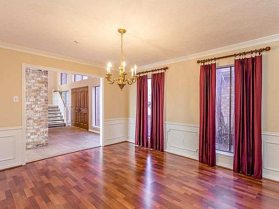 5th image of 3803 E Valley Dr