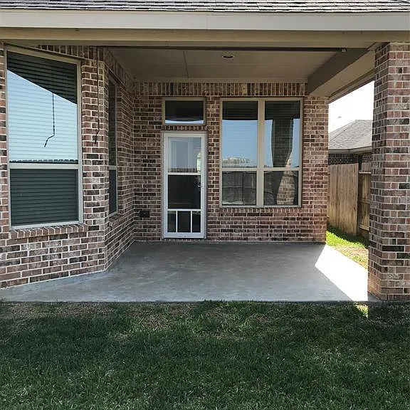 2226 Falcon Brook Dr — Photo 28