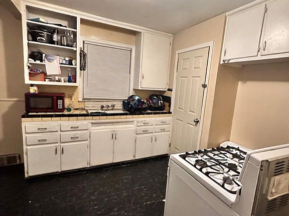 2nd image of 17845 Rowe St