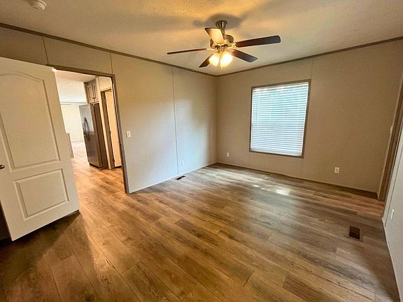 5th image of 18733 Samuels Rd #228F