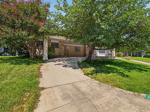 3rd image of 4509 Starlight Dr
