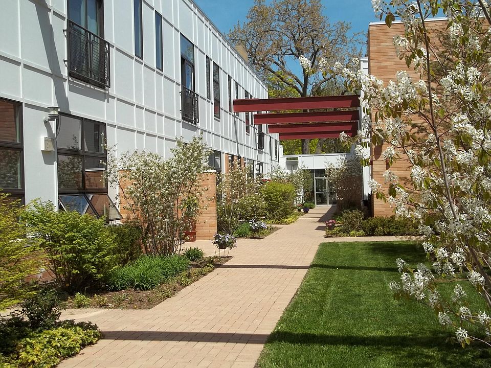 1st image of 2100 Greenwood St Unit 202