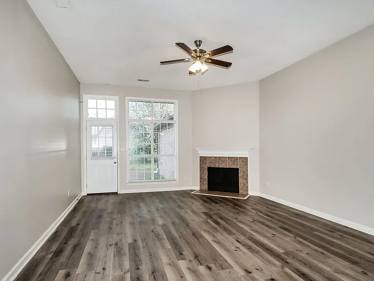 9775 Misty Bay Cv — Photo 4