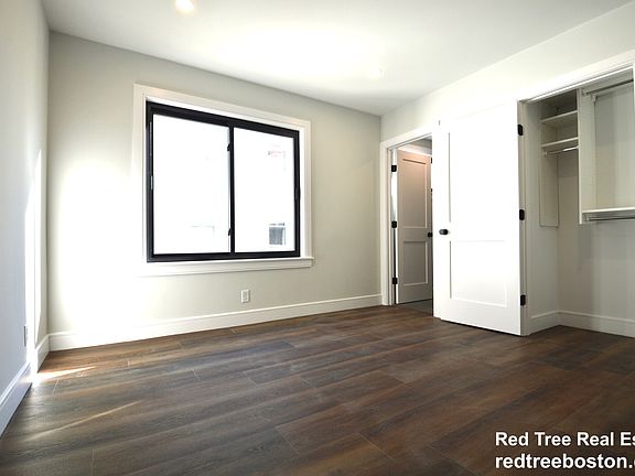 5th image of 35 Hunnewell Ave #3