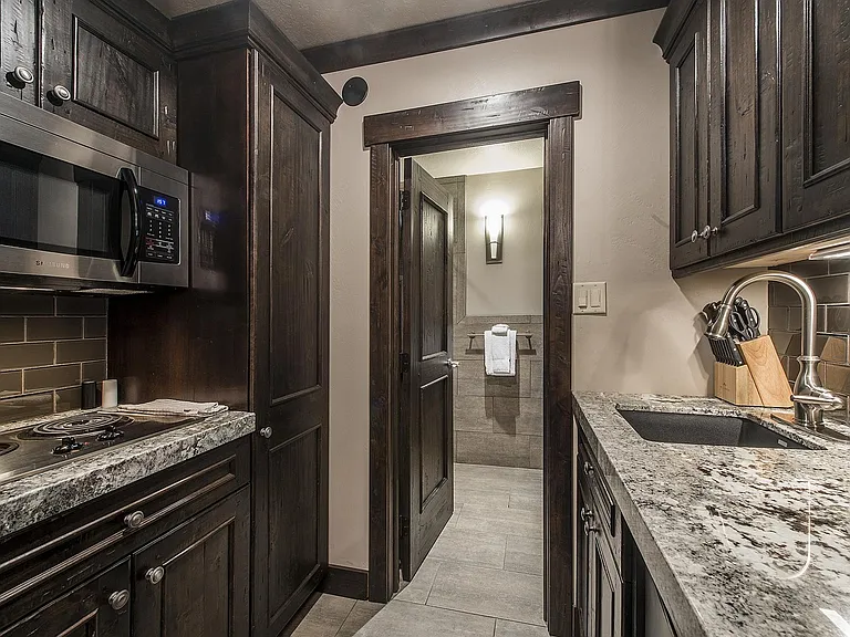 2235 Sidewinder Dr — Photo 8