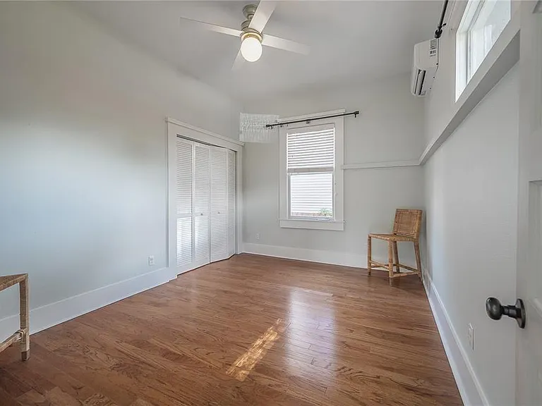 5301 N Central Ave — Photo 30