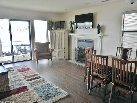 4th image of 120 Catalina Cir
