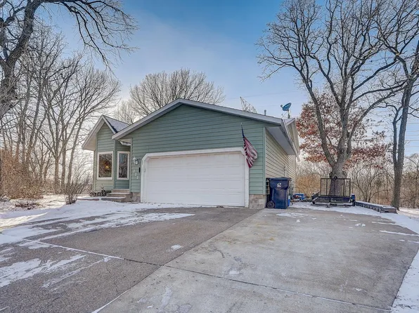 222 Jerry Liefert Dr, Monticello, MN 55362