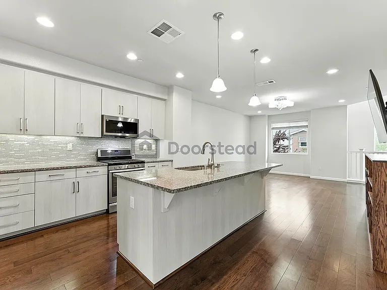 801 Jetty Dr — Photo 23