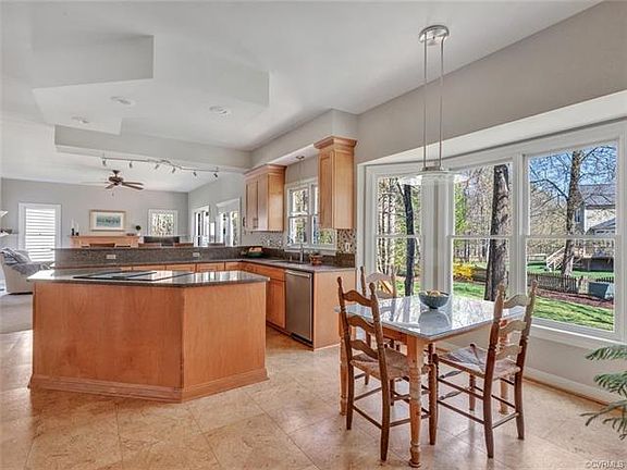 5th image of 6237 Isleworth Dr