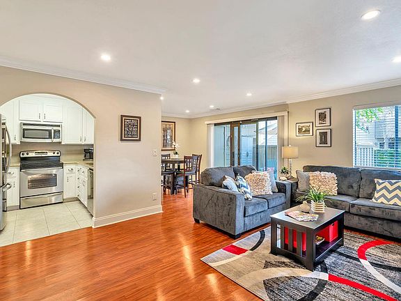 3rd image of 5694 Makati Cir APT C