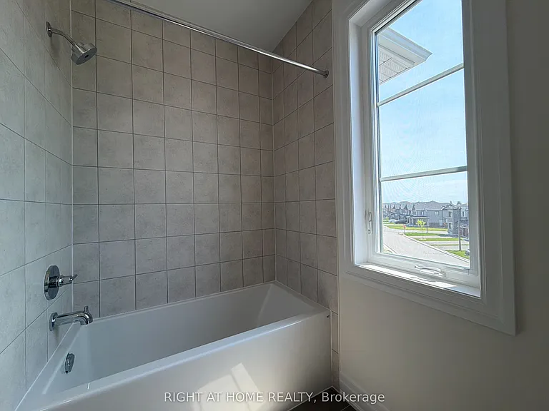 2127 Binbrook Dr — Photo 48