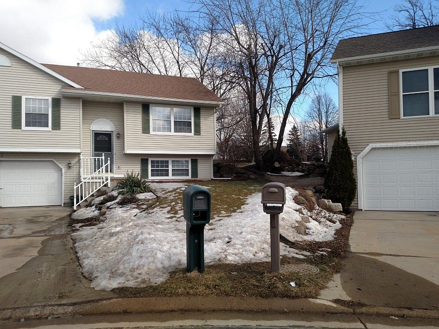 2nd image of 23 Naylor Cir