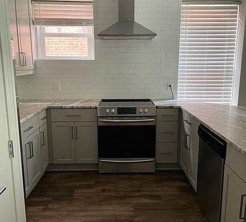 4th image of 737 Dennison Ave #B