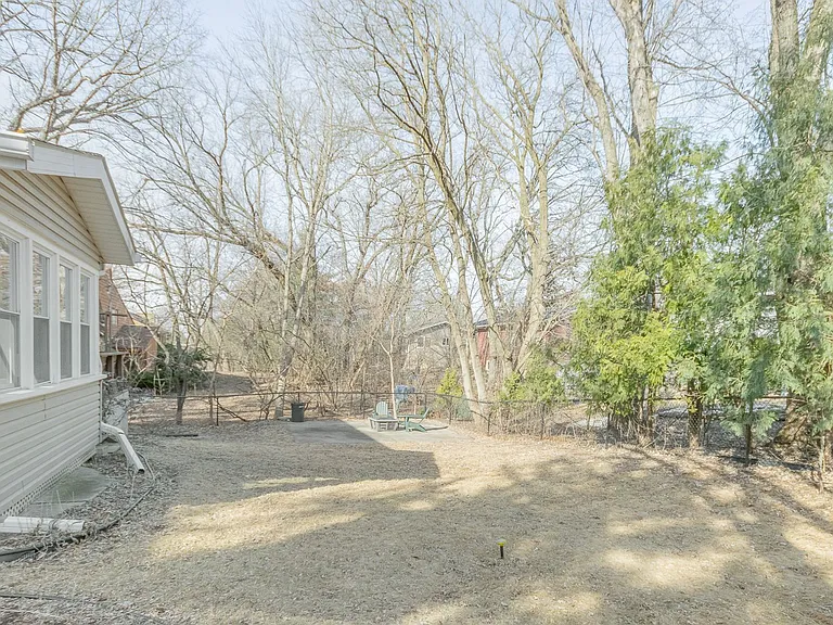 313 Walnut Grove Dr — Photo 40