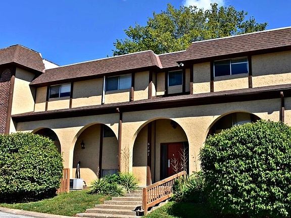 4th image of 6106 Cortez St #81C