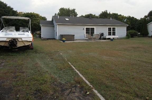 3rd image of 1010 Laural Ln