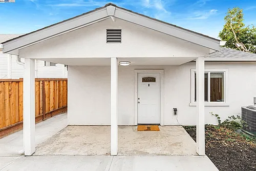 3037 Logan St #3037 Photo 1